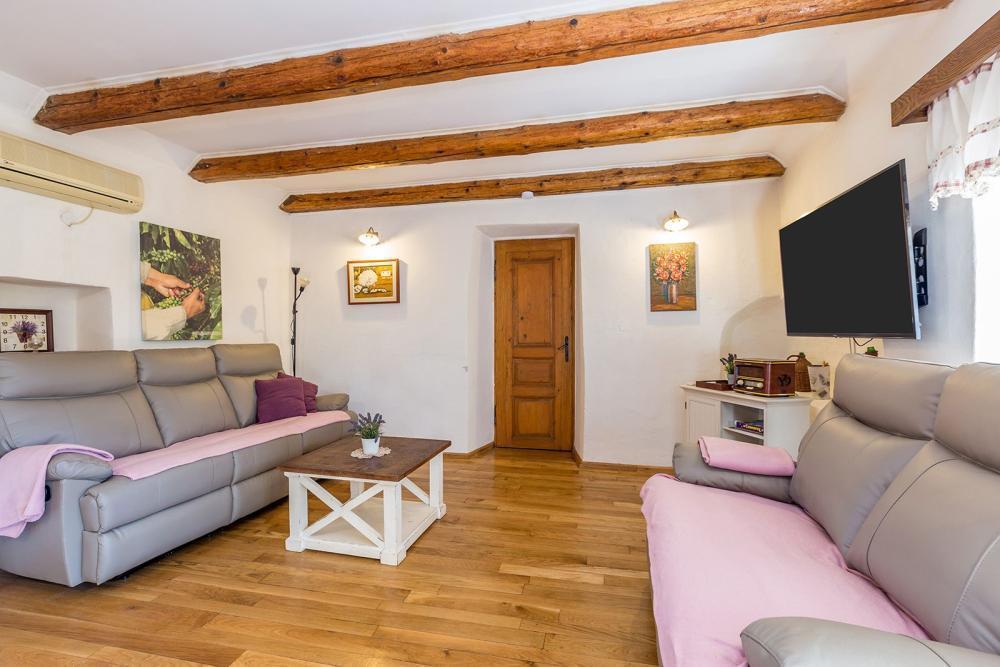 Villa a Vrbnik, Croazia, 110 m² - foto 9