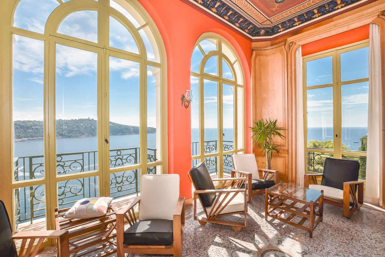 Villa à Villefranche-sur-Mer, France, 1 000 m² - image 1