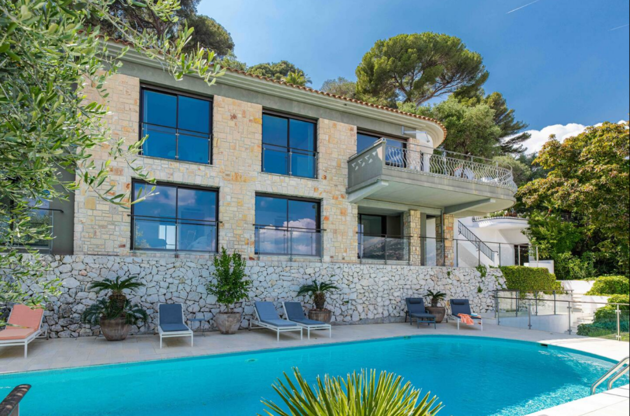 Villa in Saint-Jean-Cap-Ferrat, France, 470 m² - picture 1