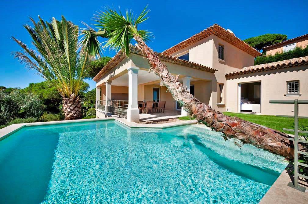Villa in Saint-Maxime, France, 205 m² - picture 1