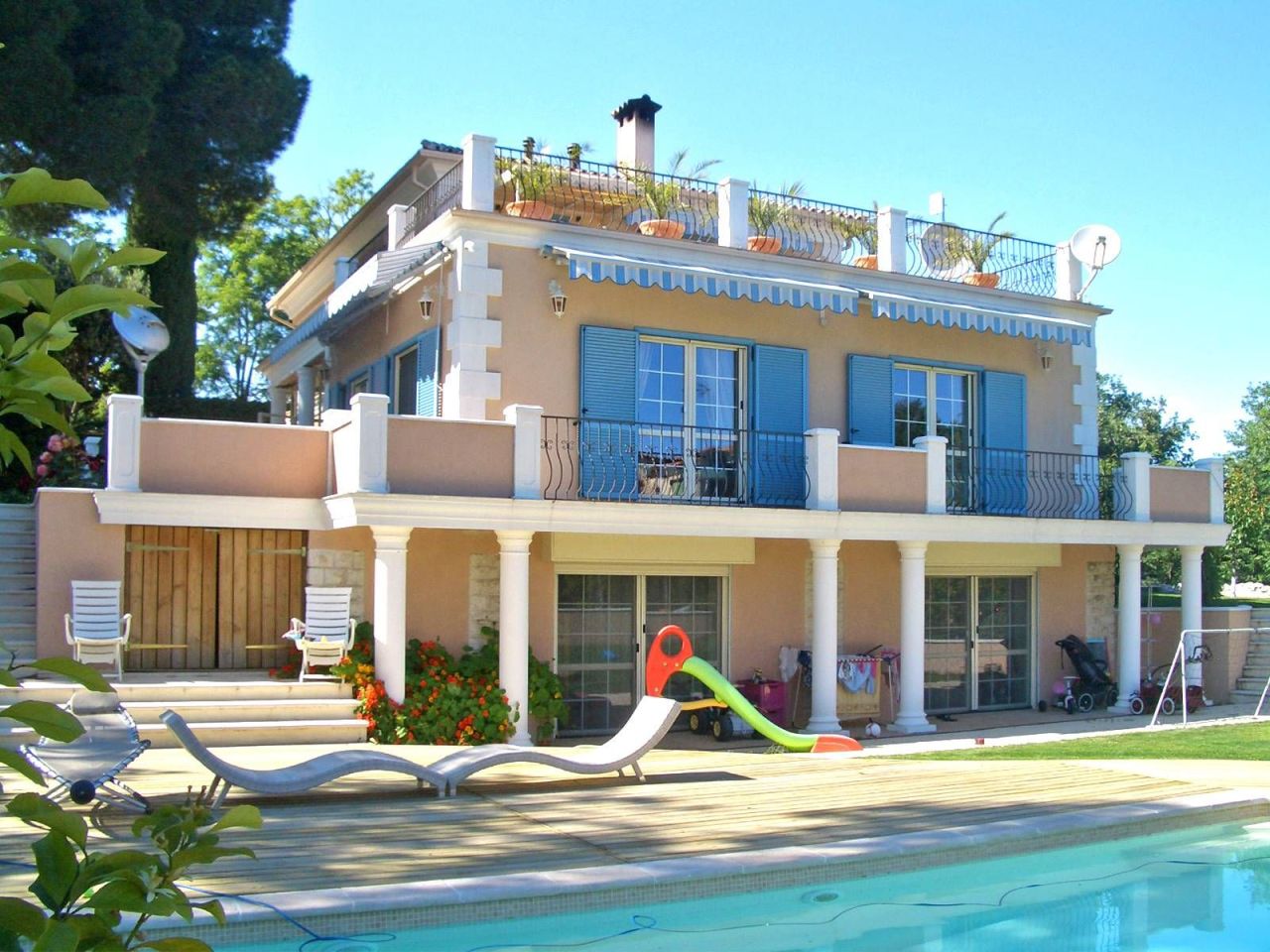 Villa in Saint-Paul-de-Vence, Frankreich, 350 m² - Foto 1