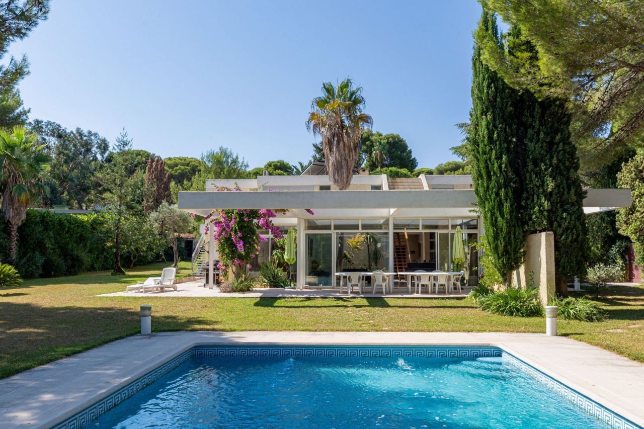 Villa à Saint-Jean-Cap-Ferrat, France, 380 m² - image 1