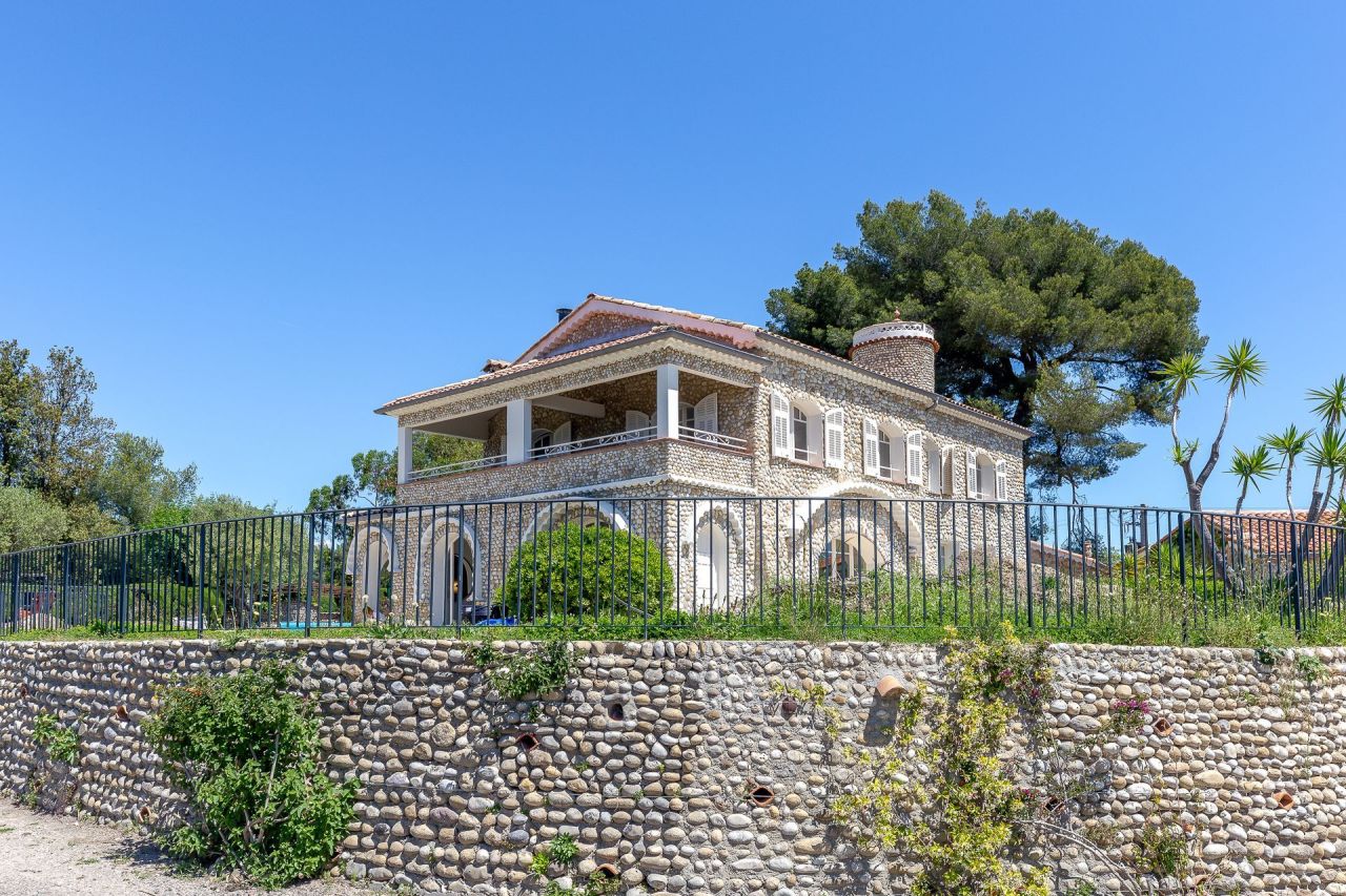 Villa en Saint-Paul-de-Vence, Francia, 350 m² - imagen 1