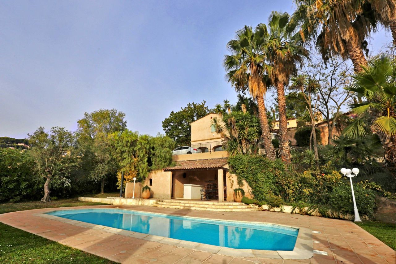 Villa in Saint-Paul-de-Vence, Frankreich, 350 m² - Foto 1