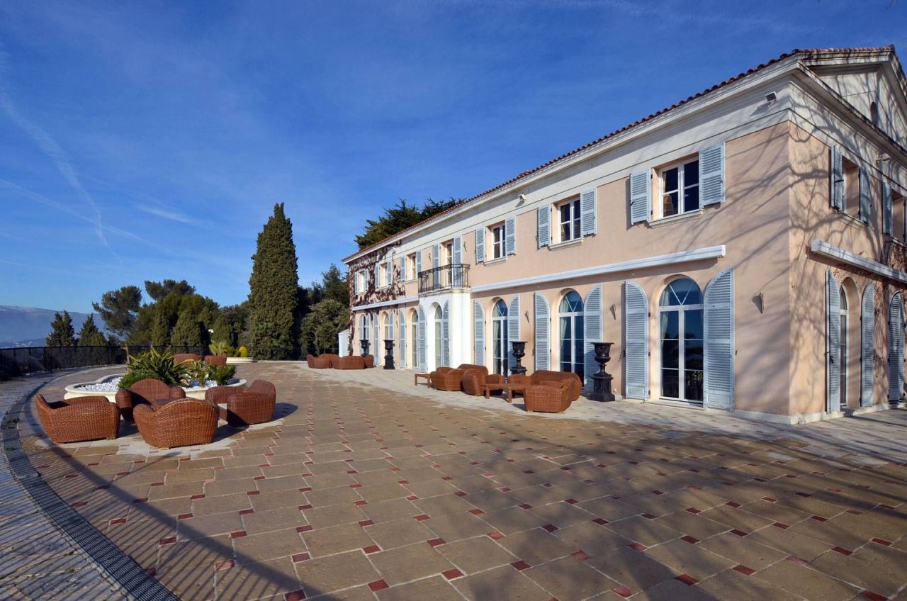 Villa à Villefranche-sur-Mer, France, 120 m² - image 1
