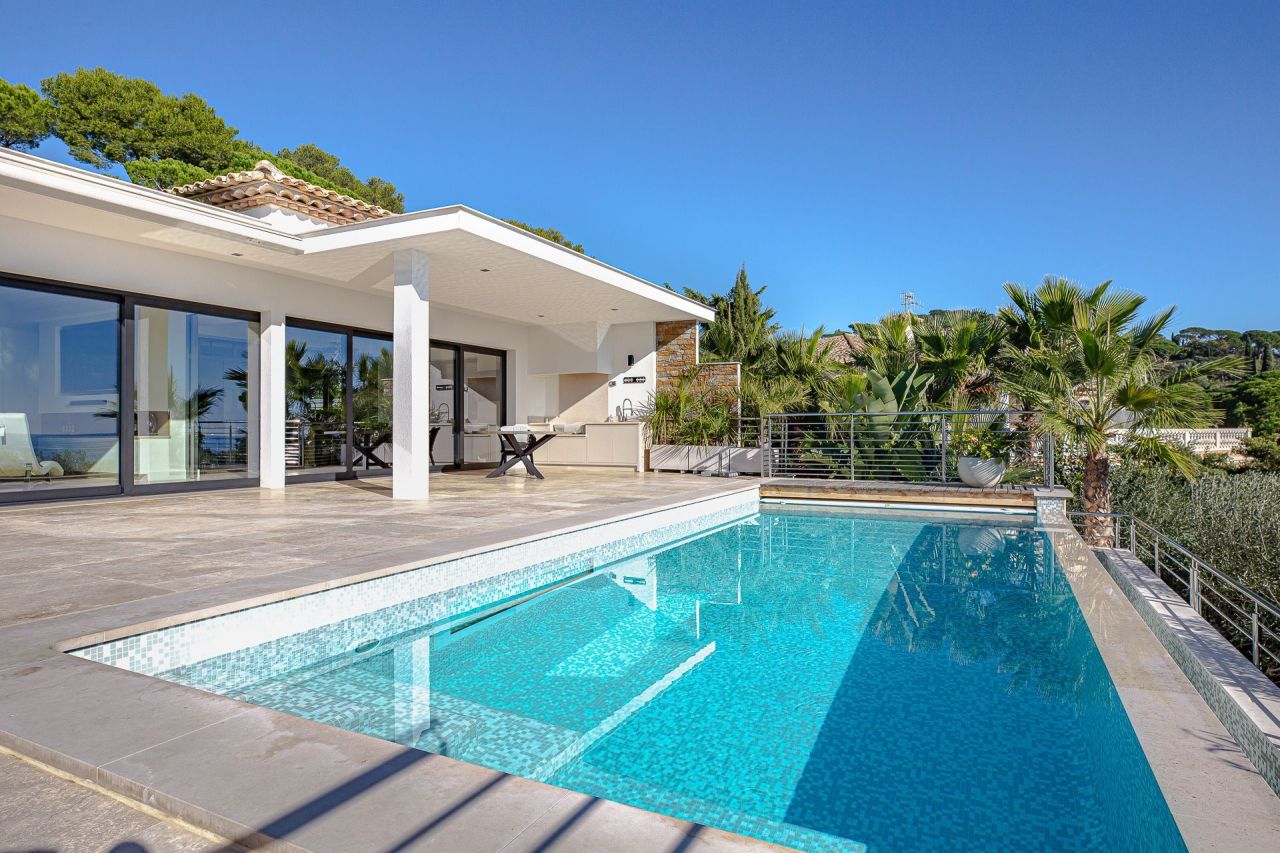 Villa in Saint-Maxime, Frankreich, 325 m² - Foto 1