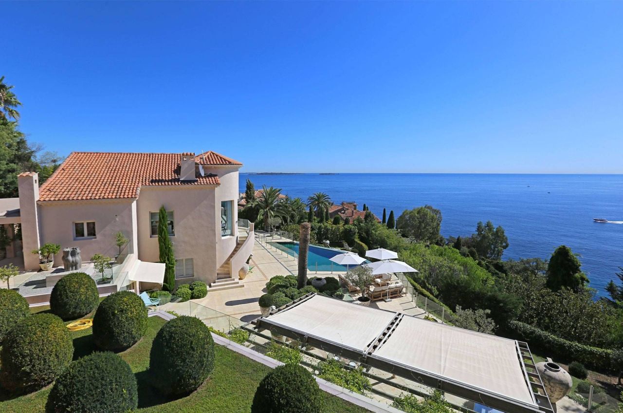 Villa en Theoule-sur-Mer, Francia, 300 m² - imagen 1