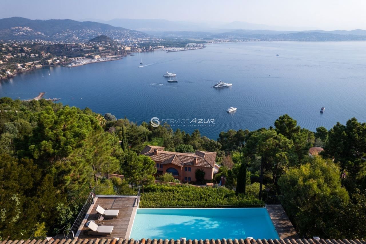 Villa en Theoule-sur-Mer, Francia, 300 m² - imagen 2