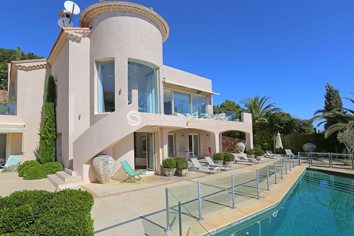 Villa à Théoule-sur-Mer, France, 300 m² - image 2