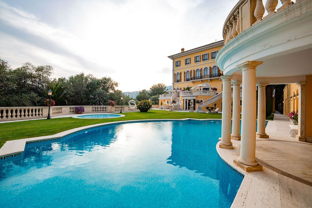 Villa in Villefranche-sur-Mer, France, 2 800 m² - picture 3