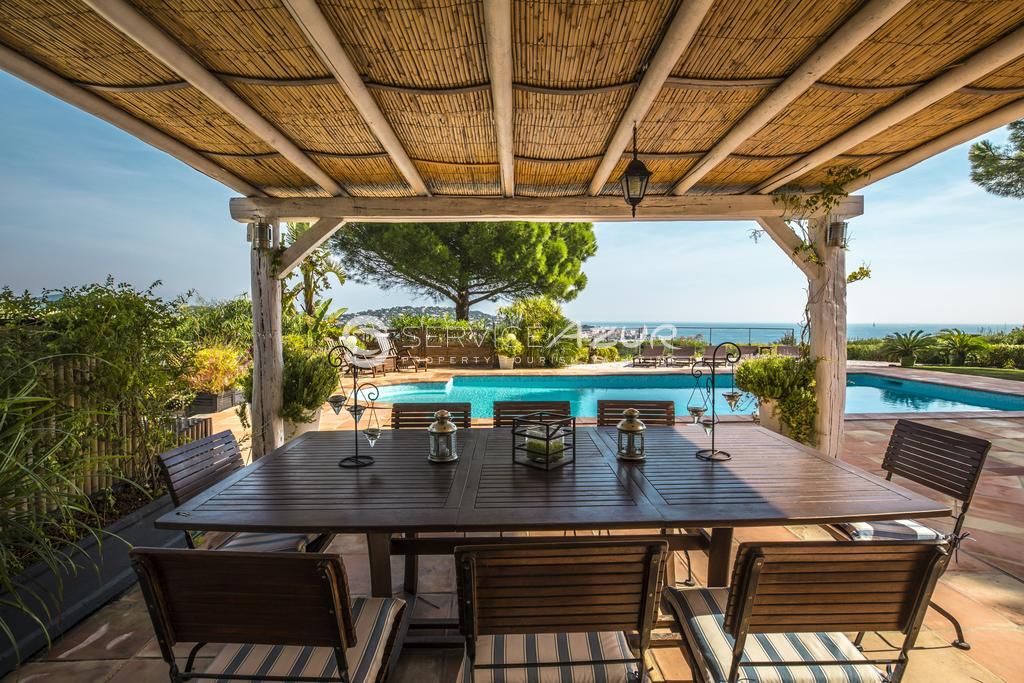 Villa in Saint-Maxime, France, 2 500 m² - picture 3