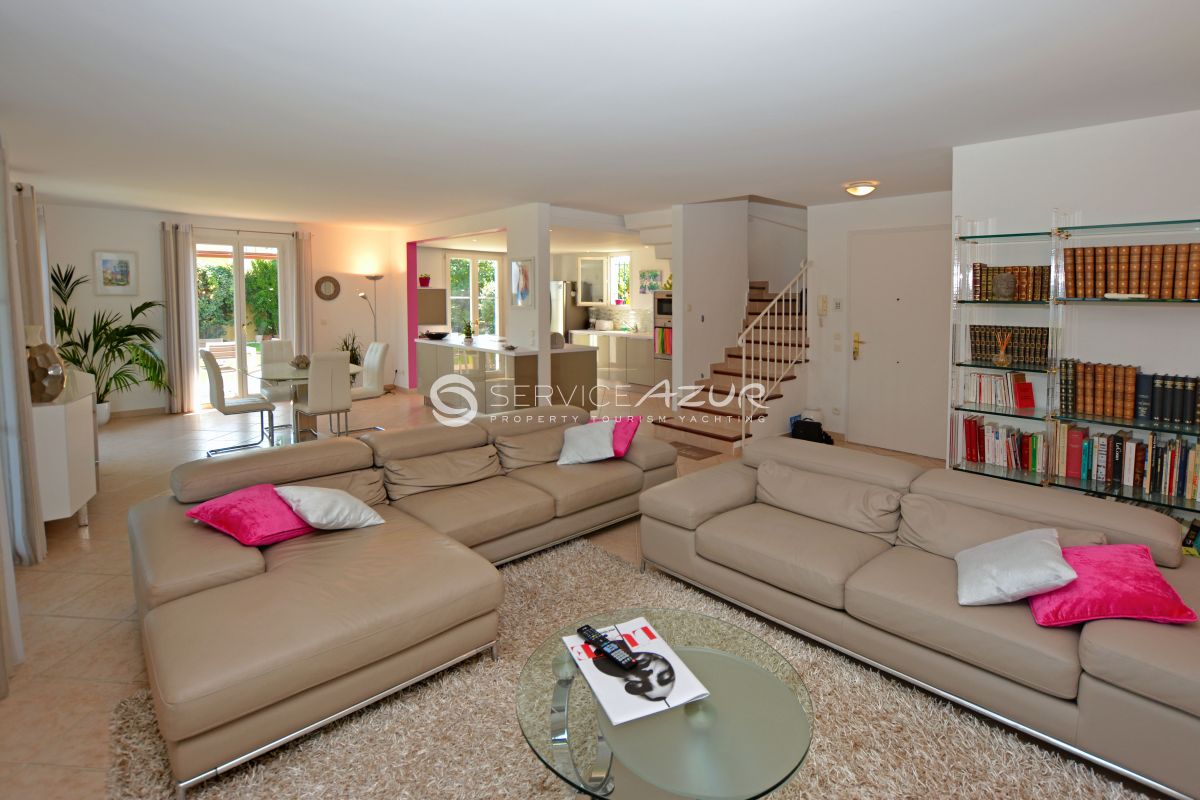 Villa a Villeneuve-Loubet, Francia, 160 m² - foto 4