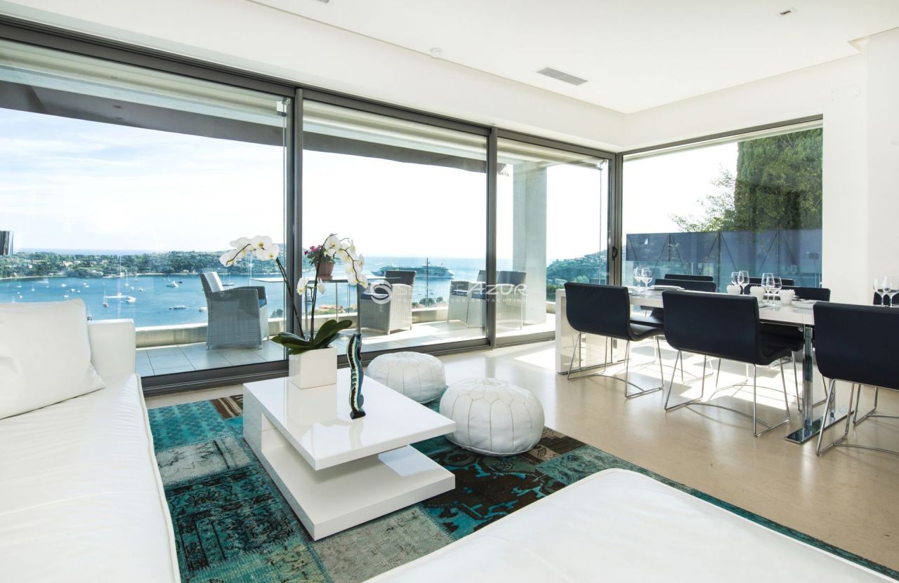 Villa in Villefranche-sur-Mer, France, 200 m² - picture 6