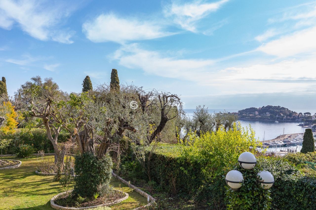 Villa in Saint-Jean-Cap-Ferrat, France, 250 m² - picture 6