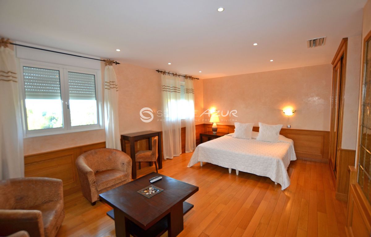 Villa à Villefranche-sur-Mer, France, 120 m² - image 6