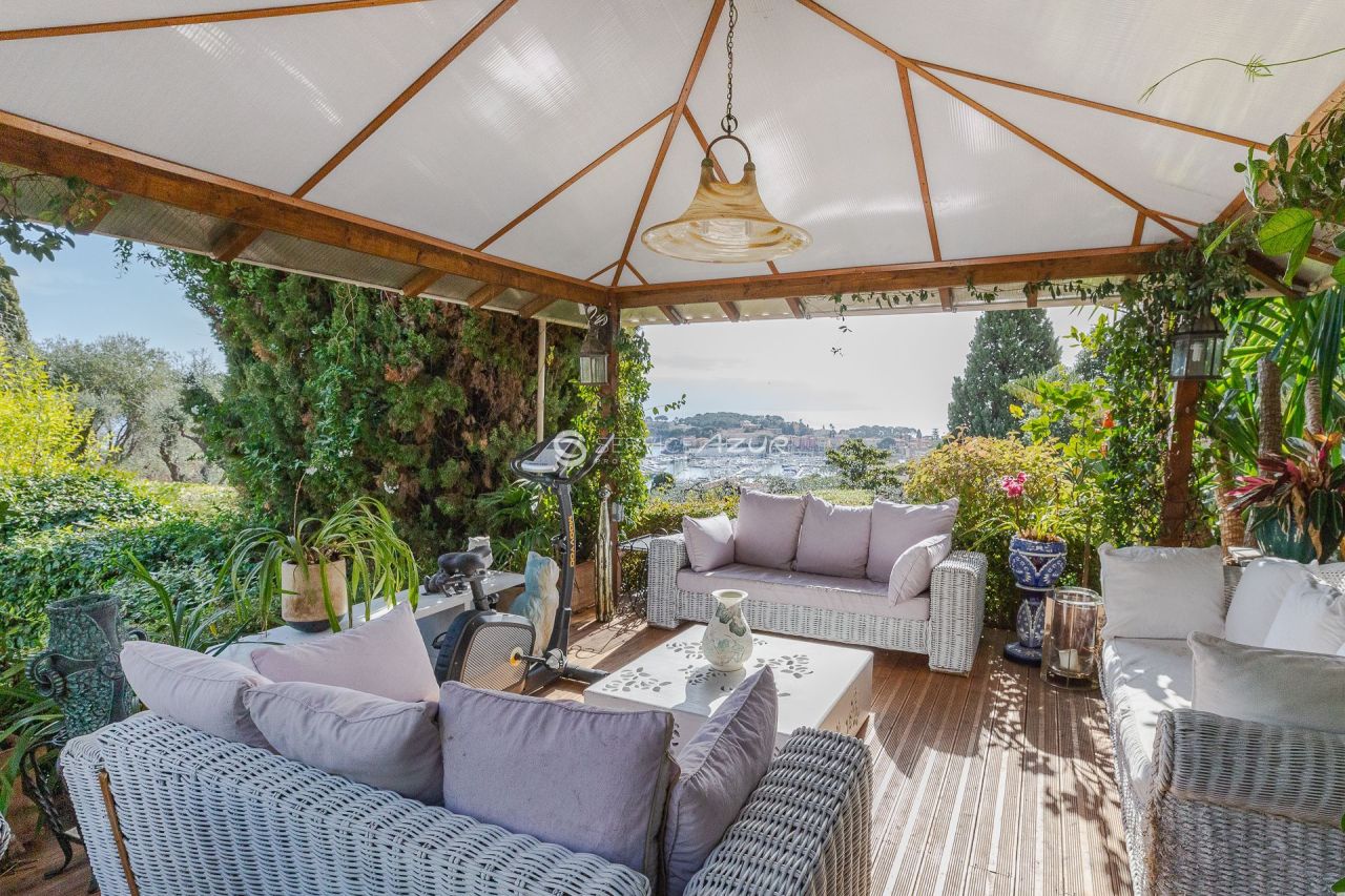 Villa in Saint-Jean-Cap-Ferrat, France, 250 m² - picture 7