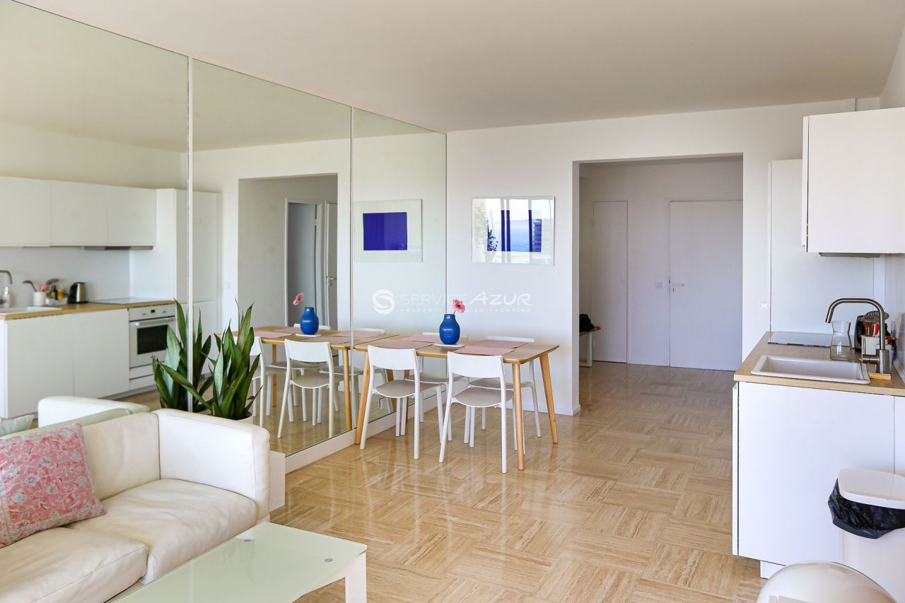 Apartment in Villeneuve-Loubet, France, 61 m² - picture 7