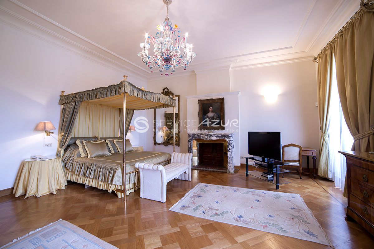 Villa in Villefranche-sur-Mer, France, 2 800 m² - picture 8