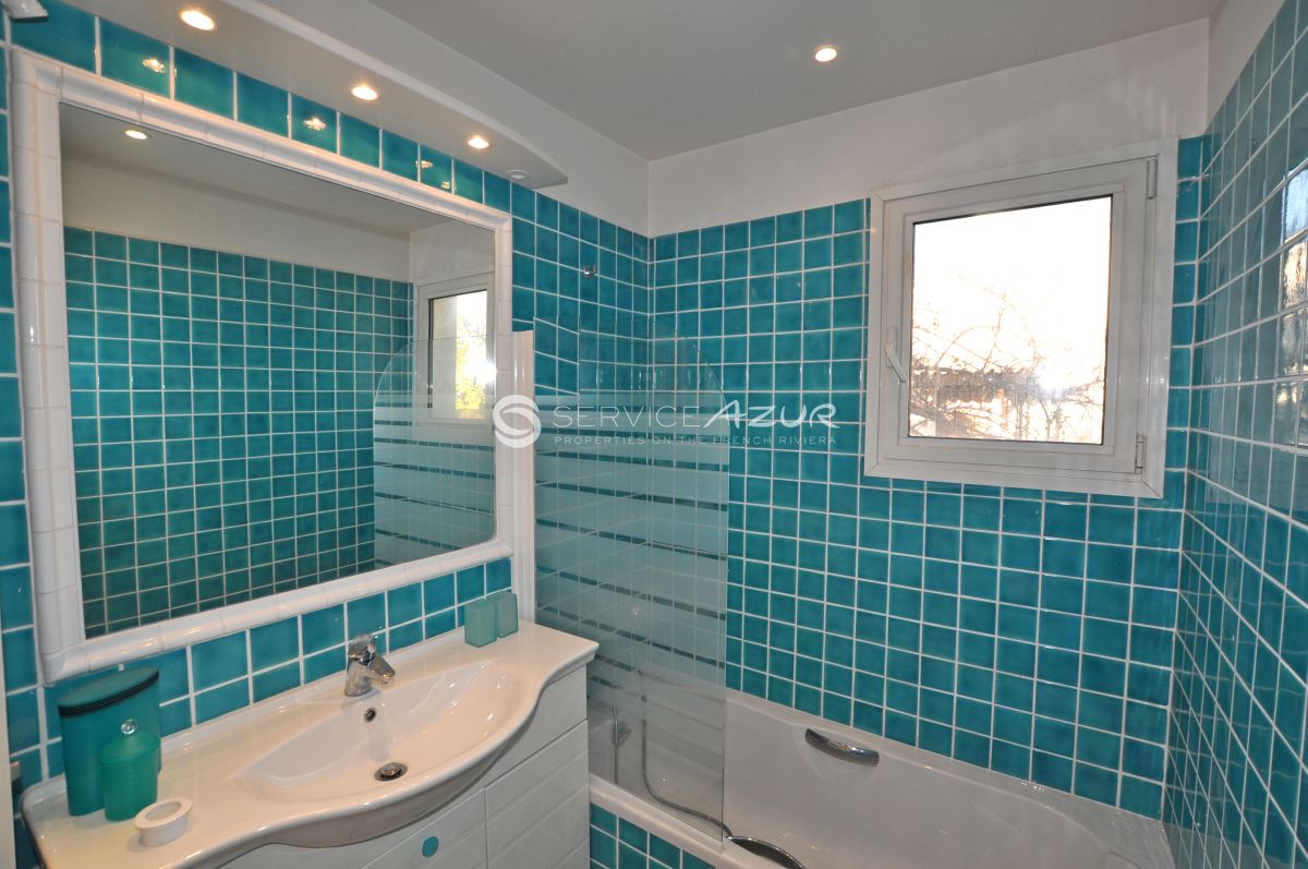 Villa à Villeneuve-Loubet, France, 150 m² - image 8