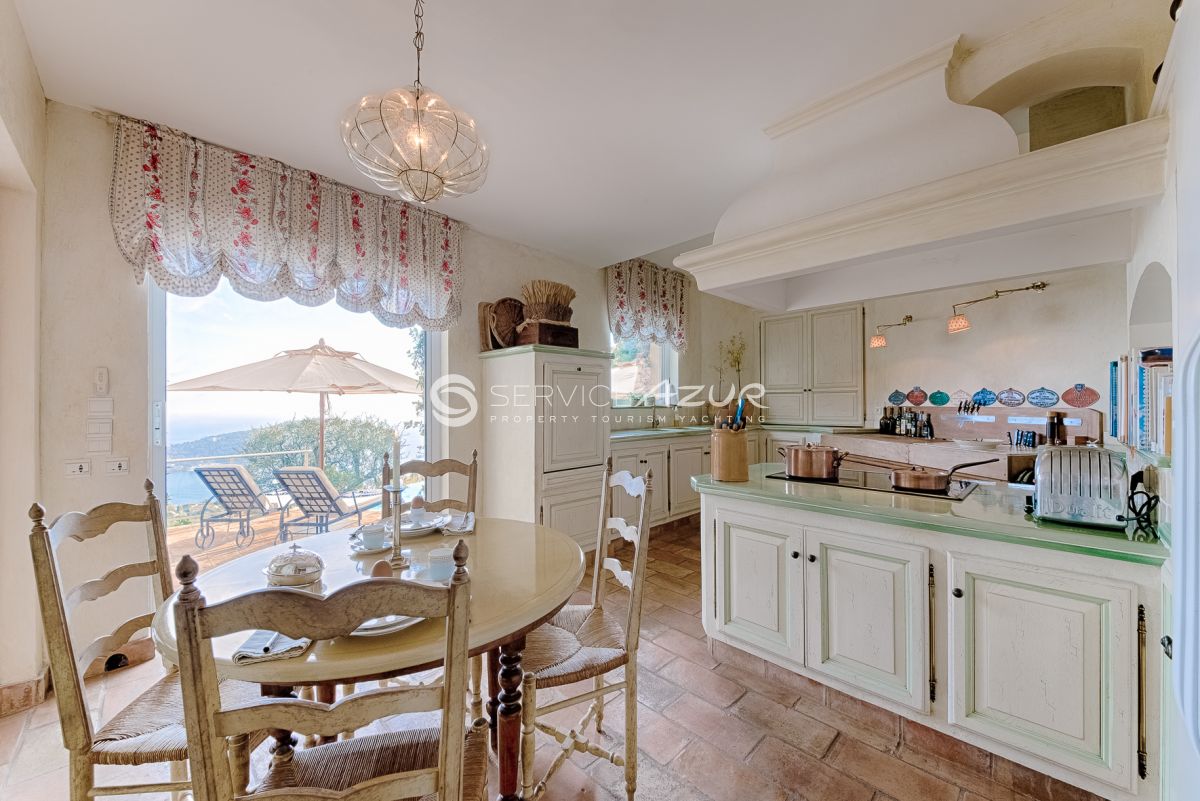 Villa à Villefranche-sur-Mer, France, 250 m² - image 8