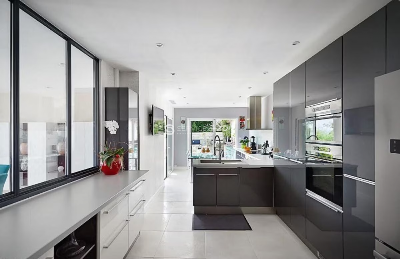 Villa in Saint-Maxime, Frankreich, 400 m² - Foto 8