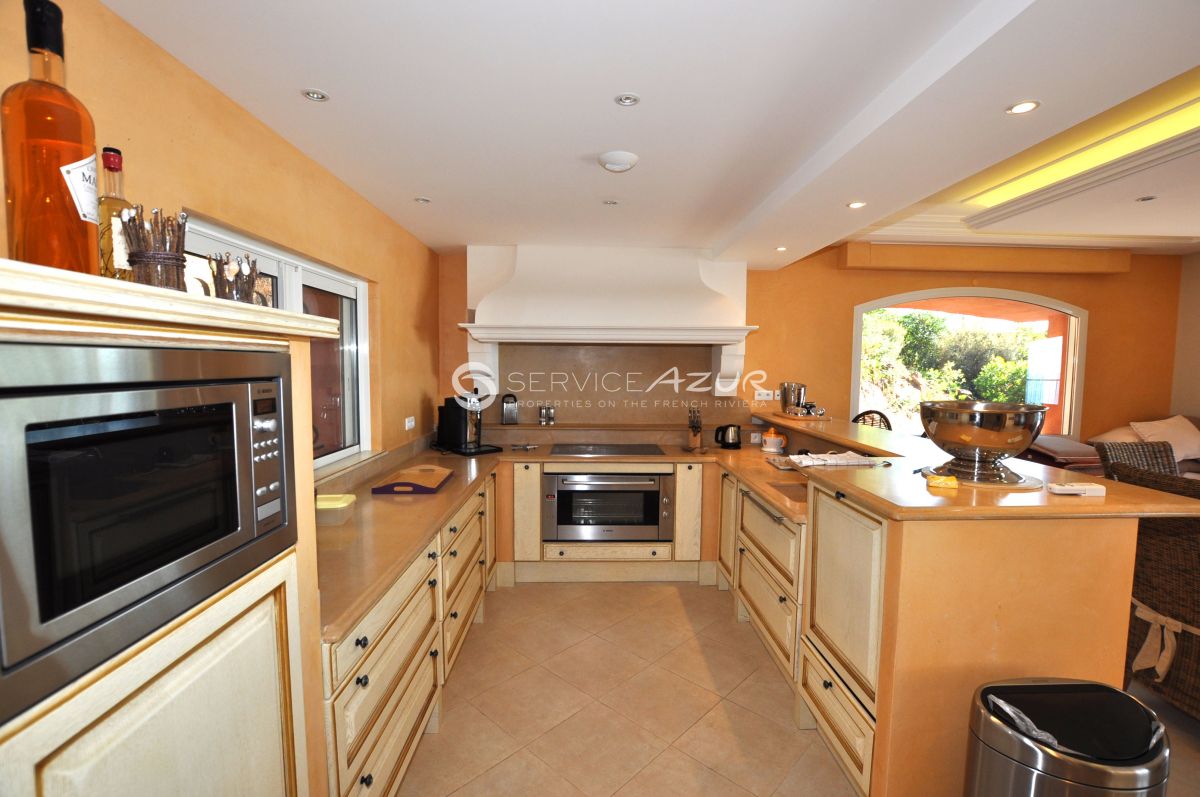 Villa à Théoule-sur-Mer, France, 300 m² - image 10