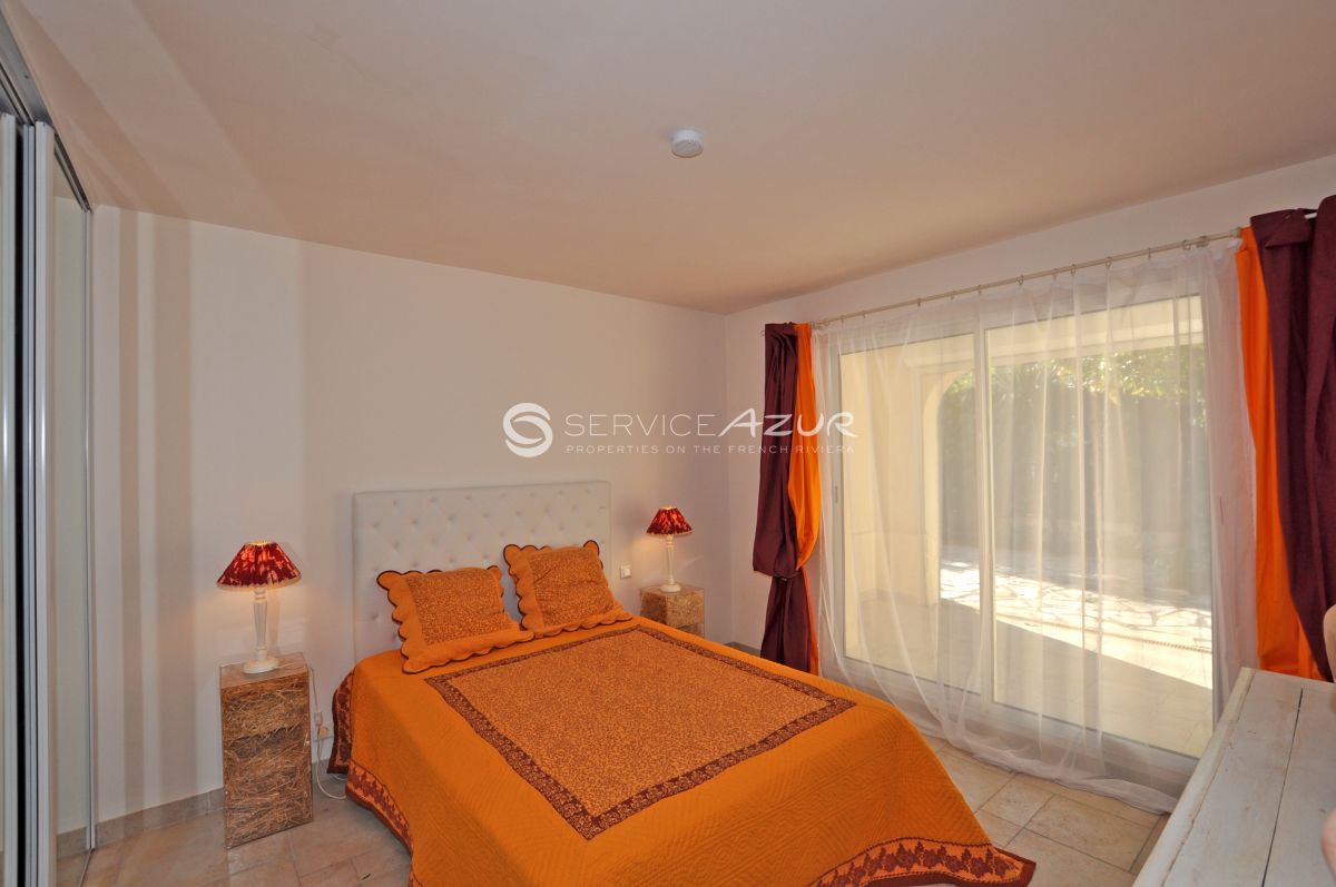 Villa à Villeneuve-Loubet, France, 150 m² - image 11