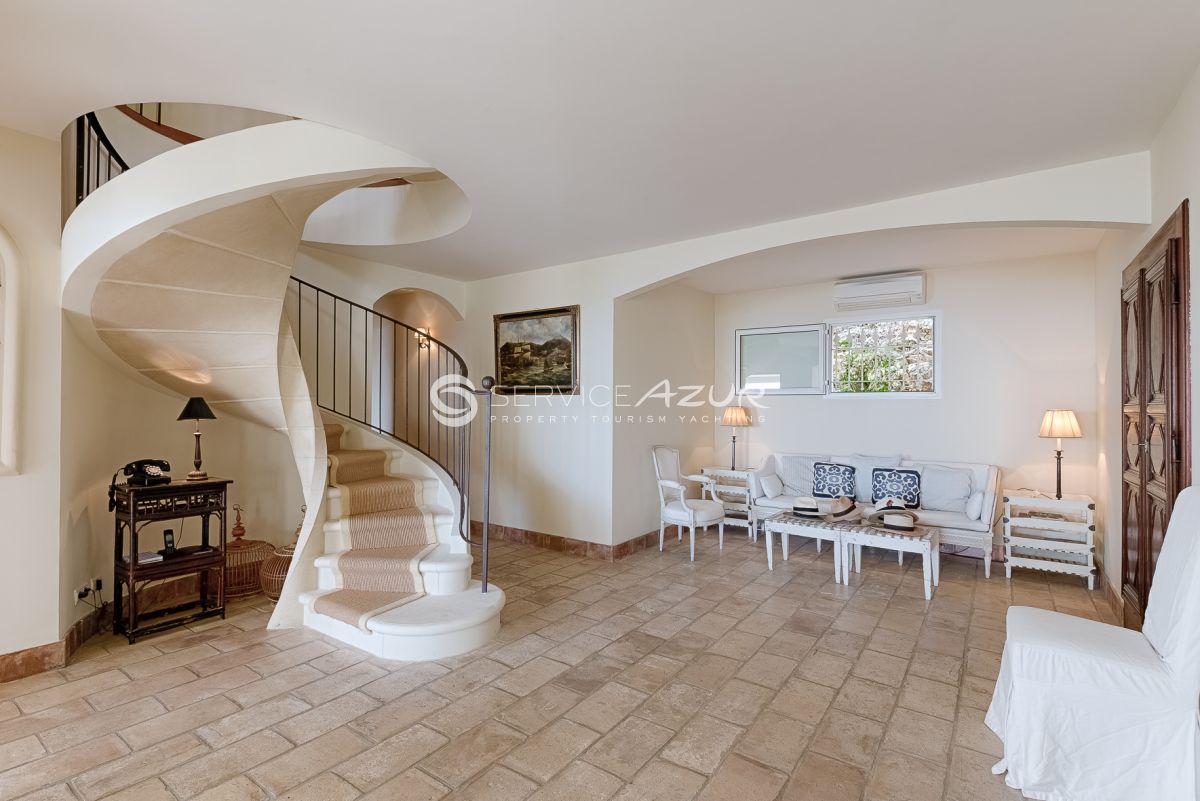 Villa à Villefranche-sur-Mer, France, 250 m² - image 11