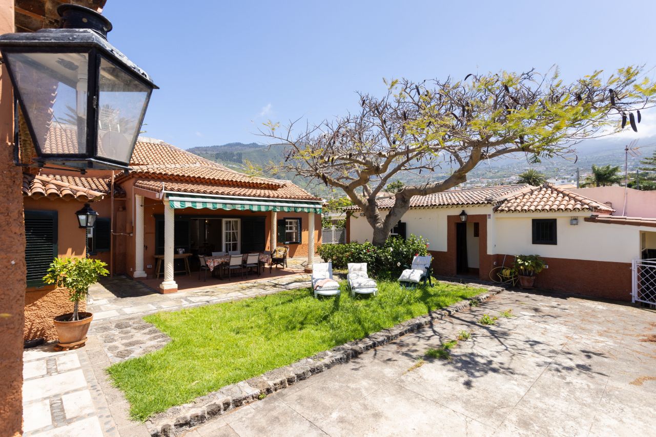 Casa en Puerto de la Cruz, España, 277 m² - imagen 2