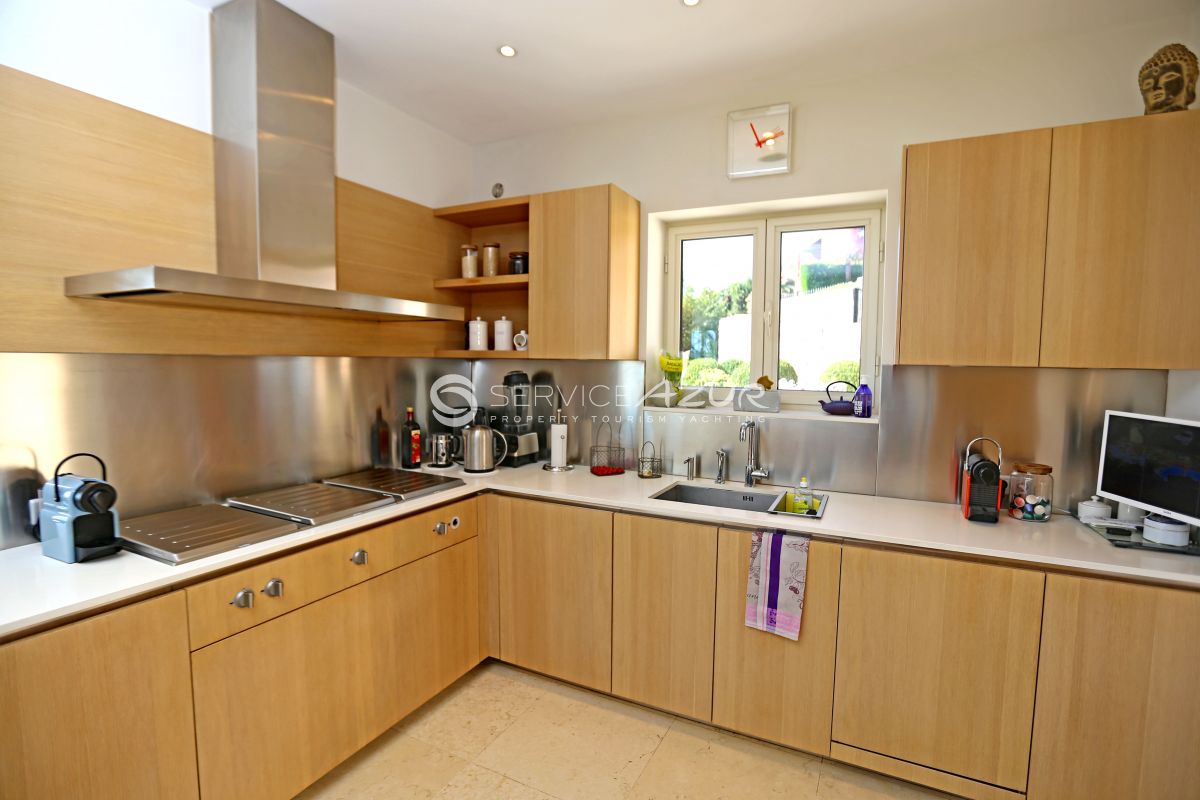 Villa à Théoule-sur-Mer, France, 300 m² - image 13