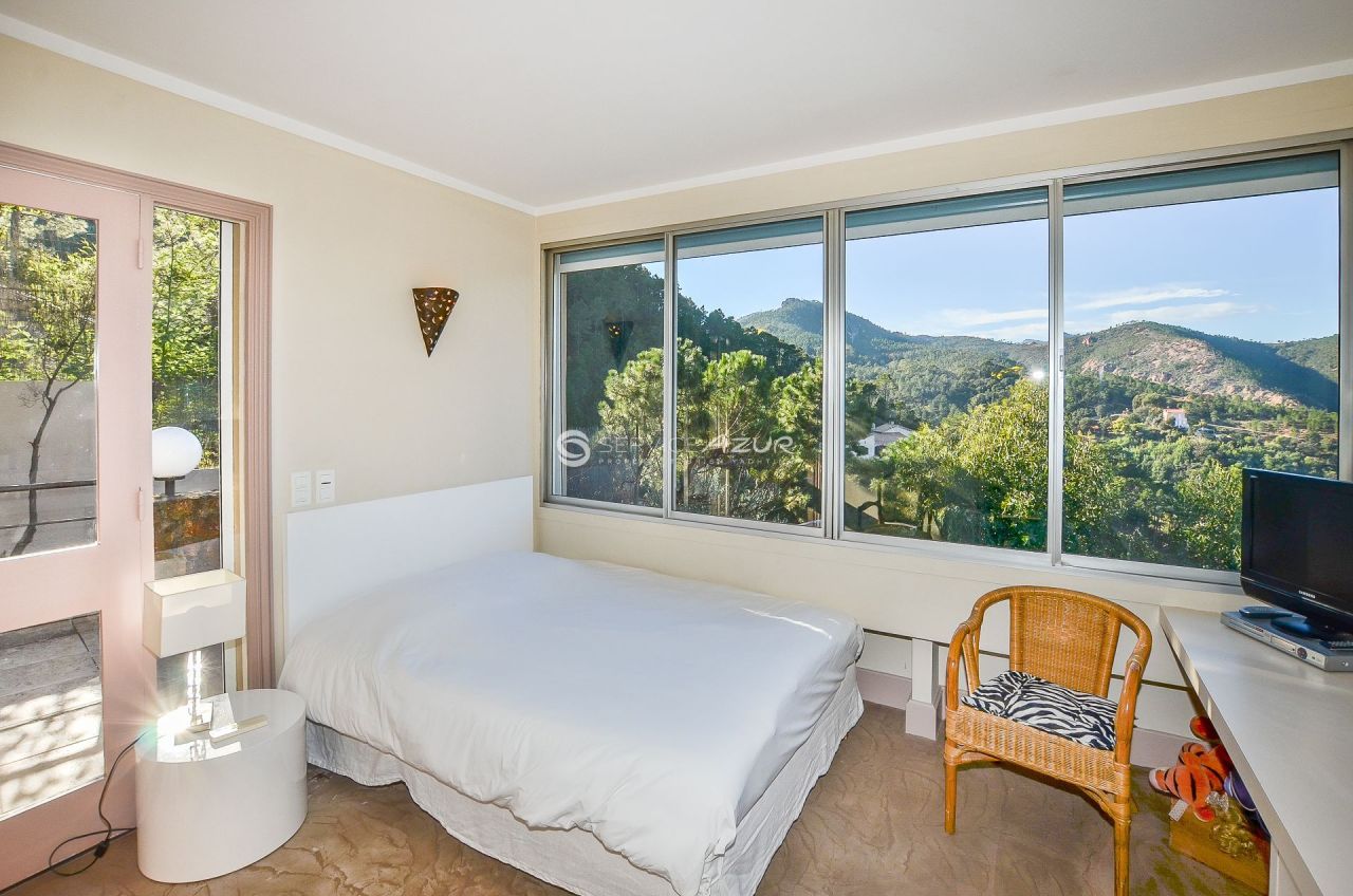 Villa à Théoule-sur-Mer, France, 200 m² - image 14