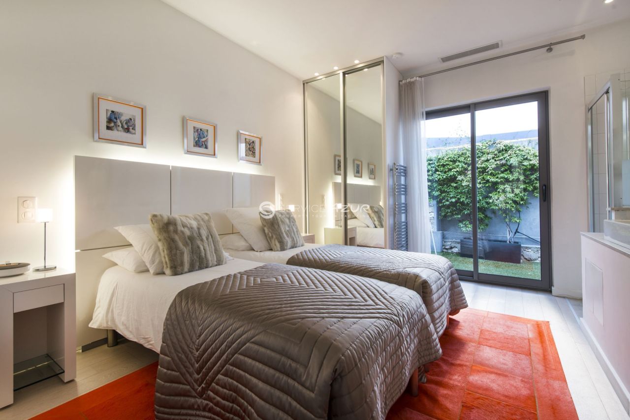 Villa in Villefranche-sur-Mer, France, 200 m² - picture 14