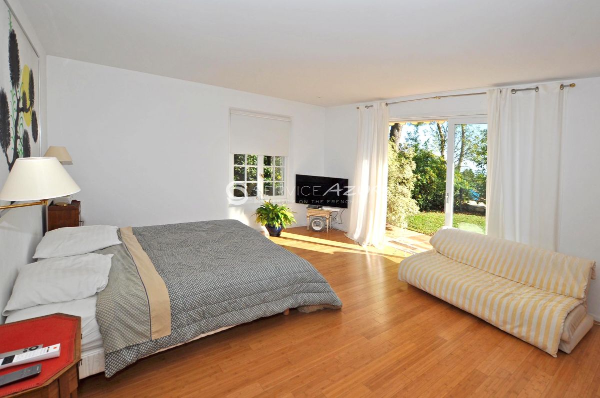 Villa à Saint-Paul-de-Vence, France, 350 m² - image 15