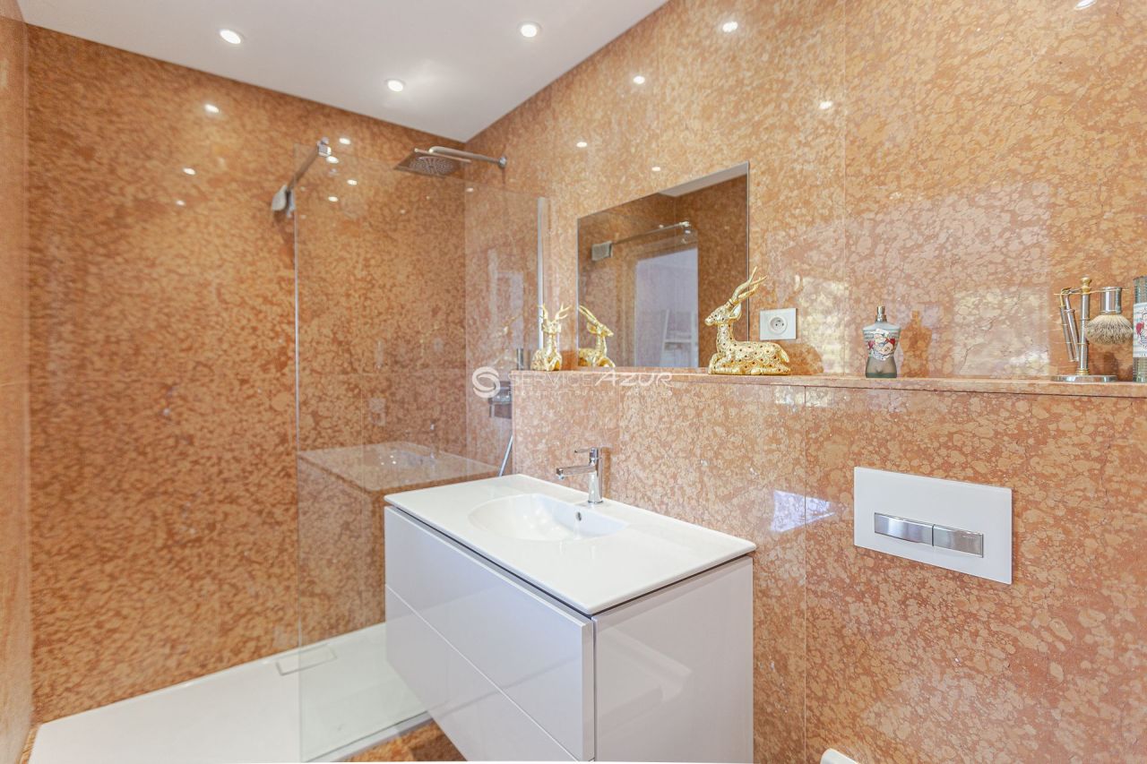 Villa a Villefranche-sur-Mer, Francia, 216 m² - foto 16