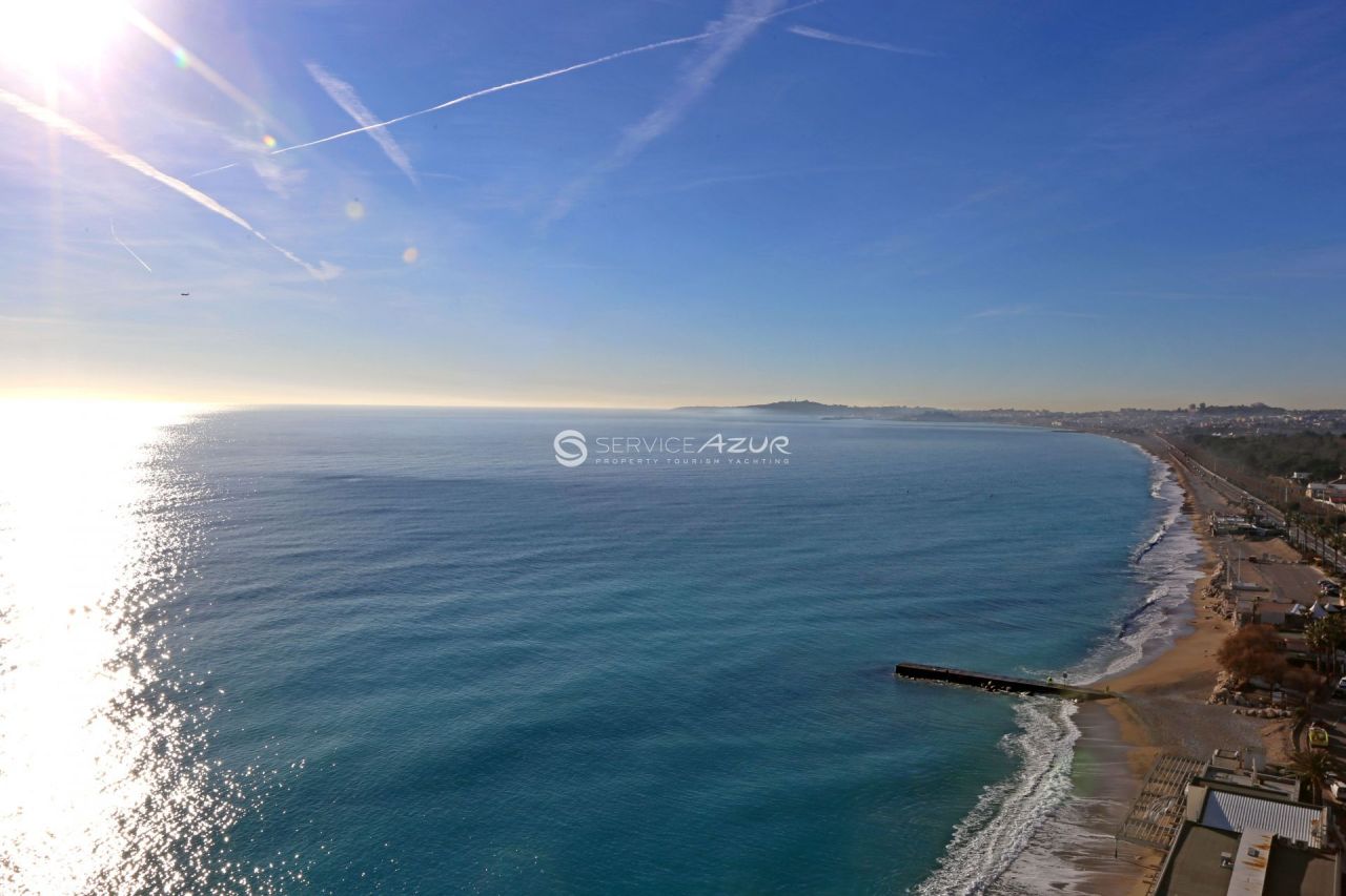 Apartment in Villeneuve-Loubet, France, 130 m² - picture 16