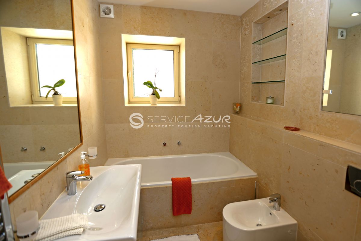 Villa à Théoule-sur-Mer, France, 300 m² - image 18