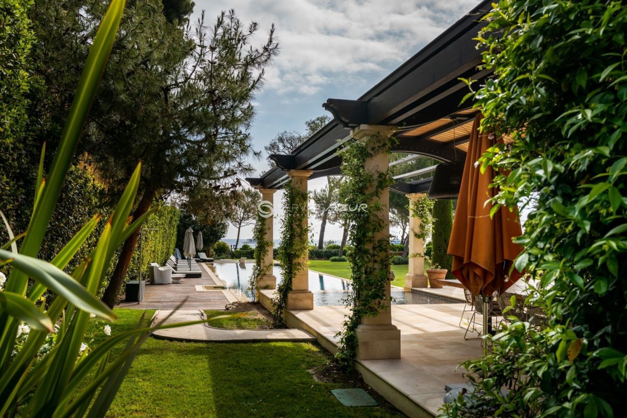 Villa in Saint-Jean-Cap-Ferrat, France, 1 150 m² - picture 18
