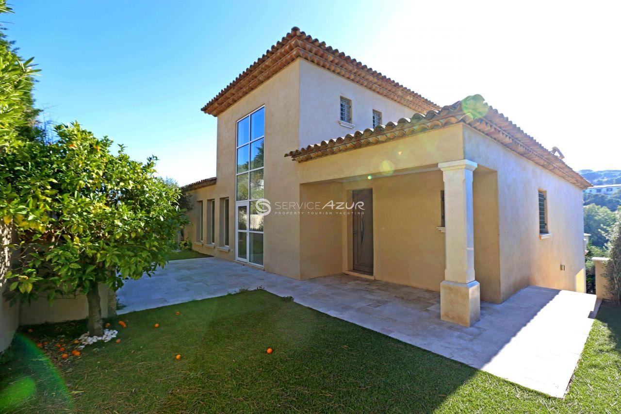 Villa in Saint-Maxime, France, 205 m² - picture 18