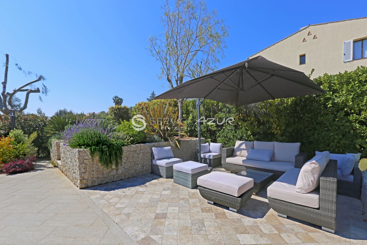 Villa in Villeneuve-Loubet, France, 310 m² - picture 18