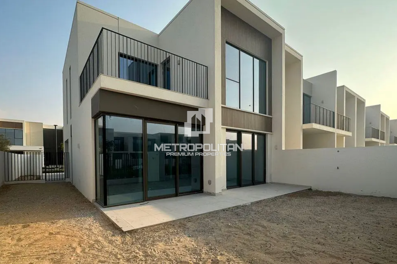 Villa in Dubai, UAE, 255 m² - picture 1