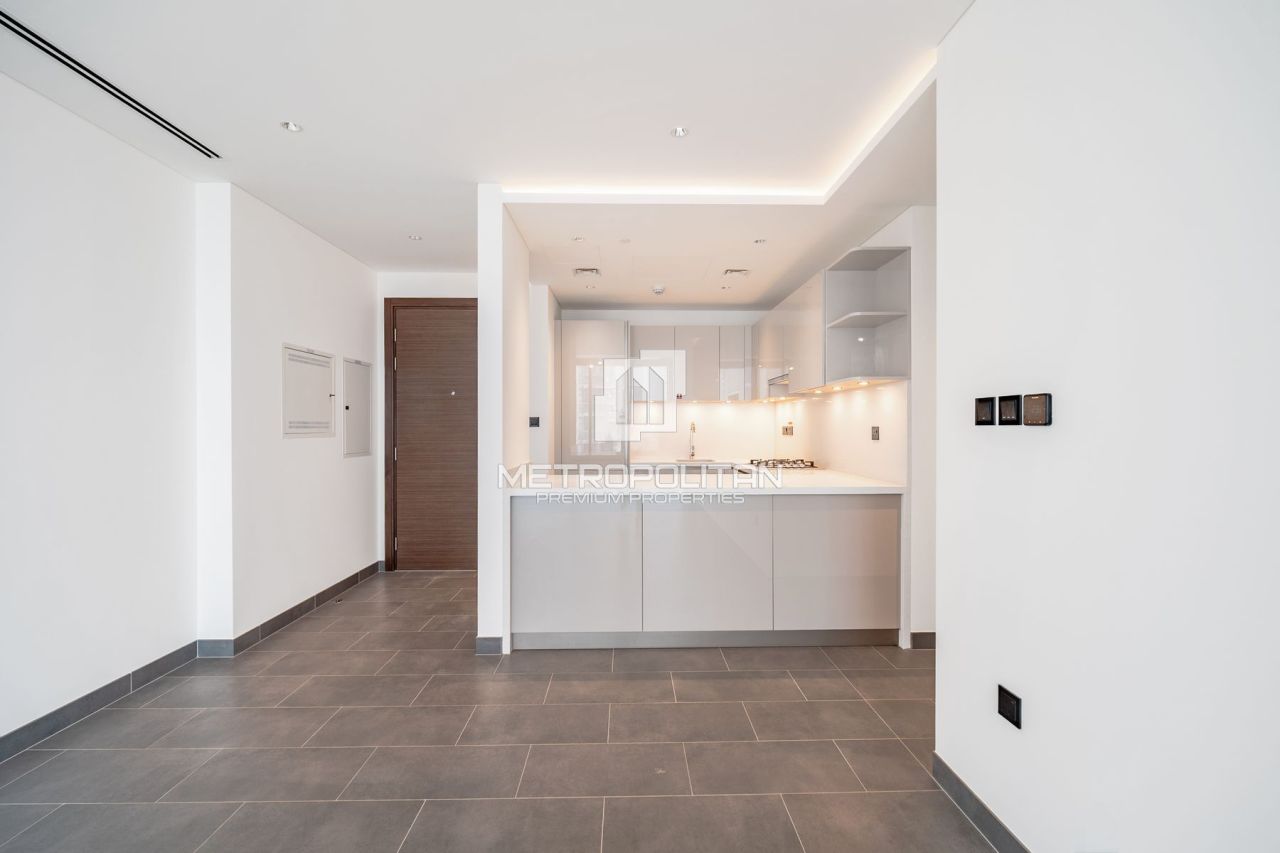 Apartment in Dubai, UAE, 97 m² - picture 7