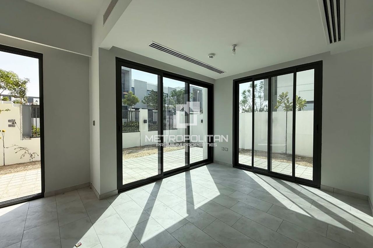 Maison urbaine à Dubaï, EAU, 217 m² - image 9