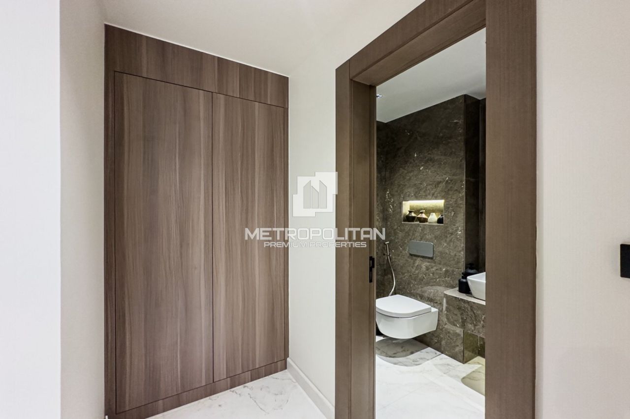 Apartment in Dubai, UAE, 99 m² - picture 11