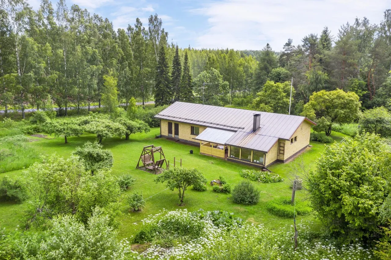 Maison à Parikkala, Finlande, 120 m² - image 1