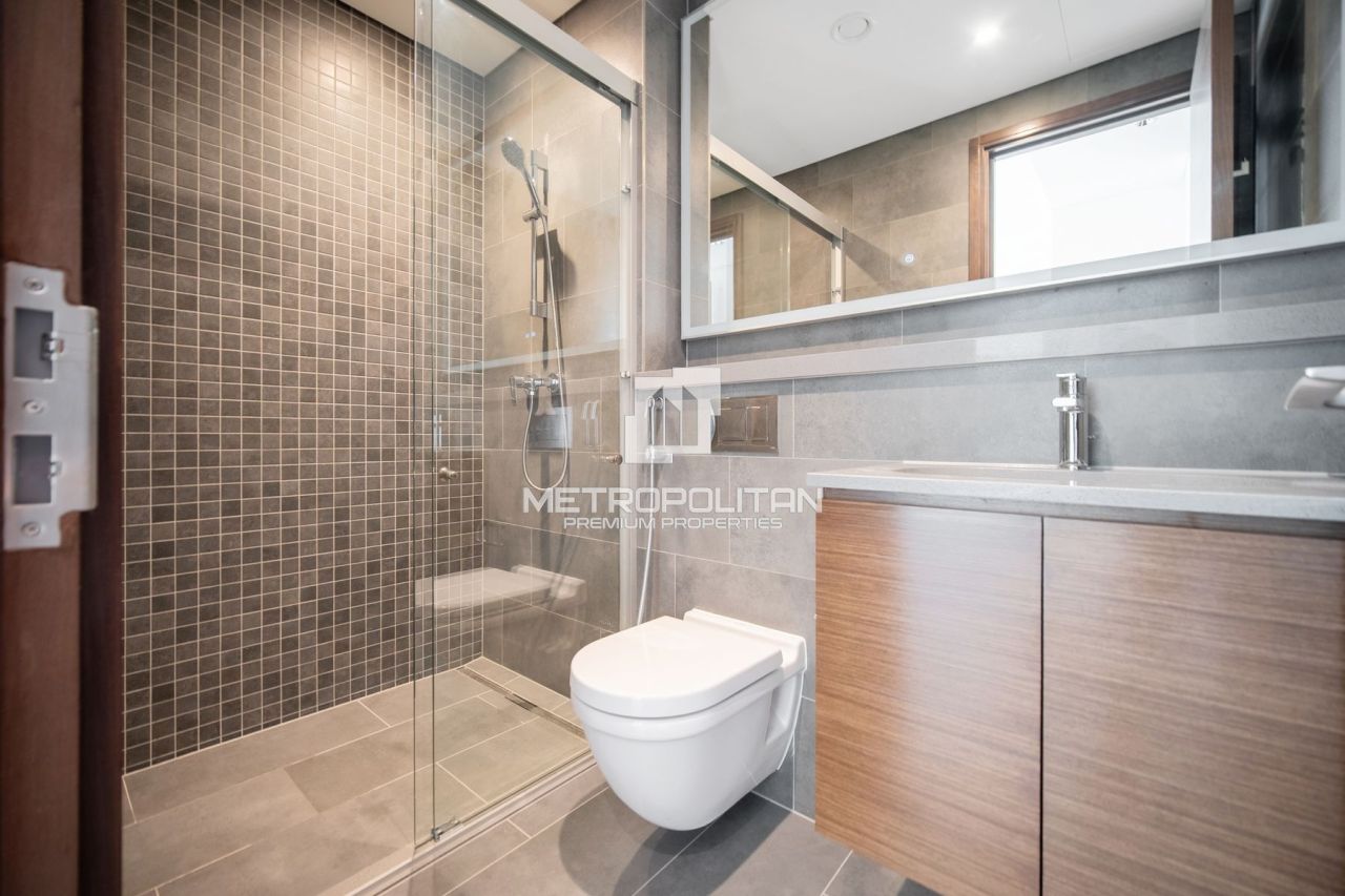 Apartment in Dubai, UAE, 97 m² - picture 15