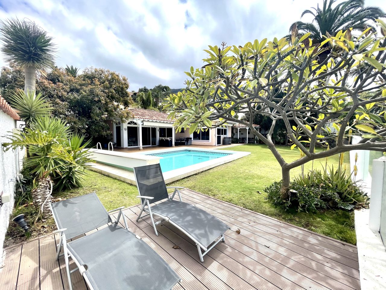 House in Santa-Ursula, Spain, 861 m² - picture 2