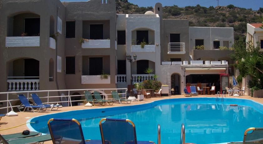 Hotel en Prefectura de Heraclión, Grecia, 1 300 m² - imagen 1