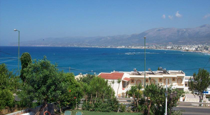 Hotel in Heraklion Prefecture, Greece, 1 300 m² - picture 4