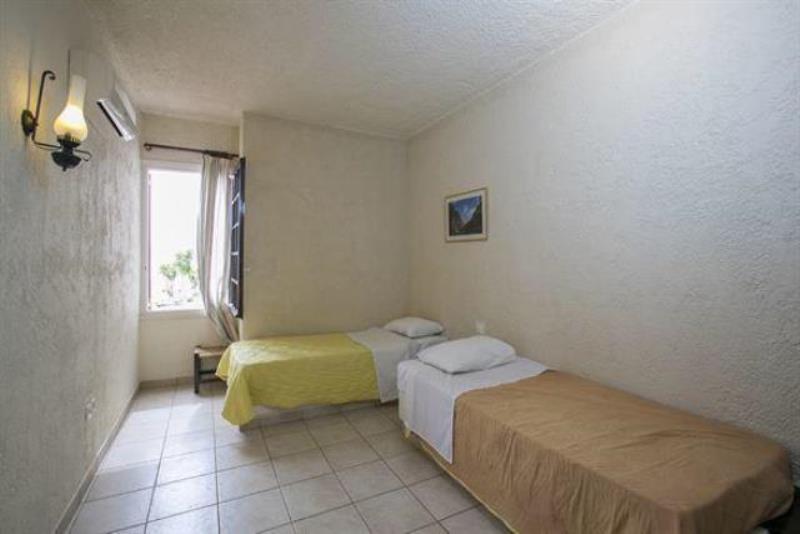 Hotel in Heraklion Prefecture, Greece, 1 300 m² - picture 15