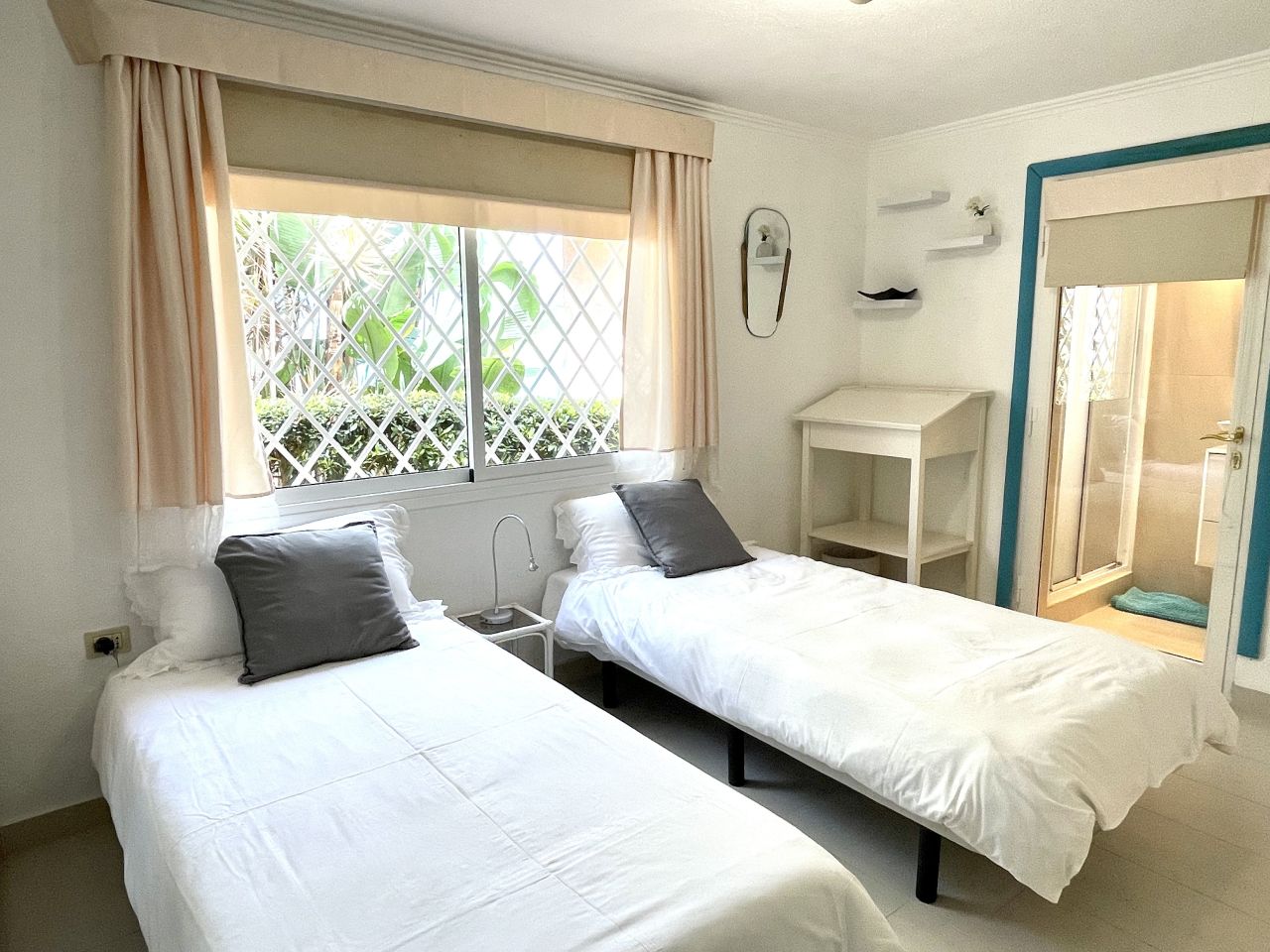 House in Santa-Ursula, Spain, 861 m² - picture 7